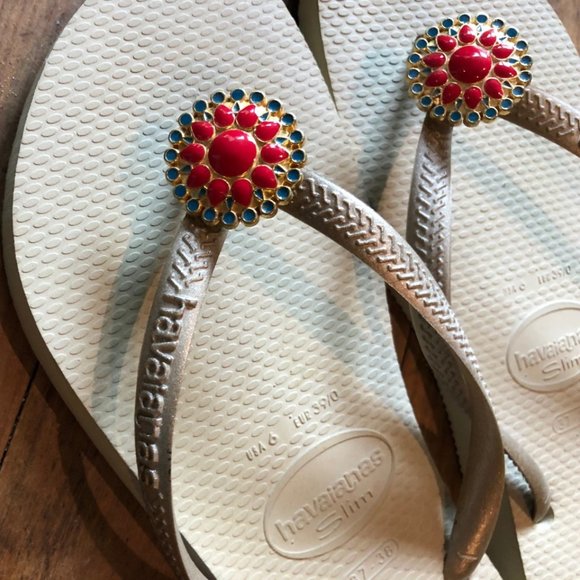 Havaianas Slim Flip FLops with Jewel Medallion - Picture 1 of 8